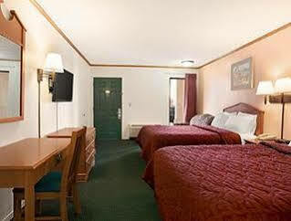 Days By Wyndham West Near Airport Motel Wichita