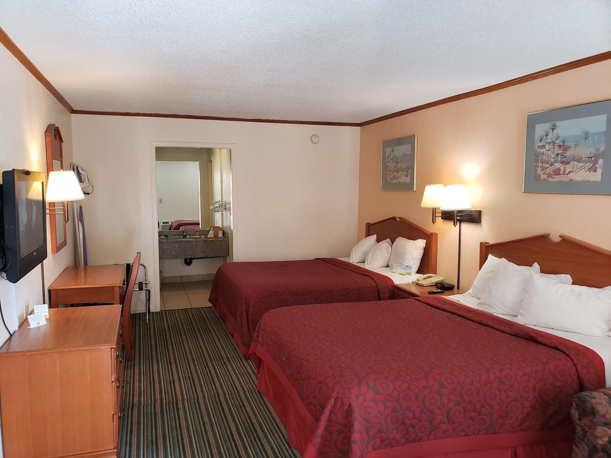 Days By Wyndham West Near Airport Motel Wichita