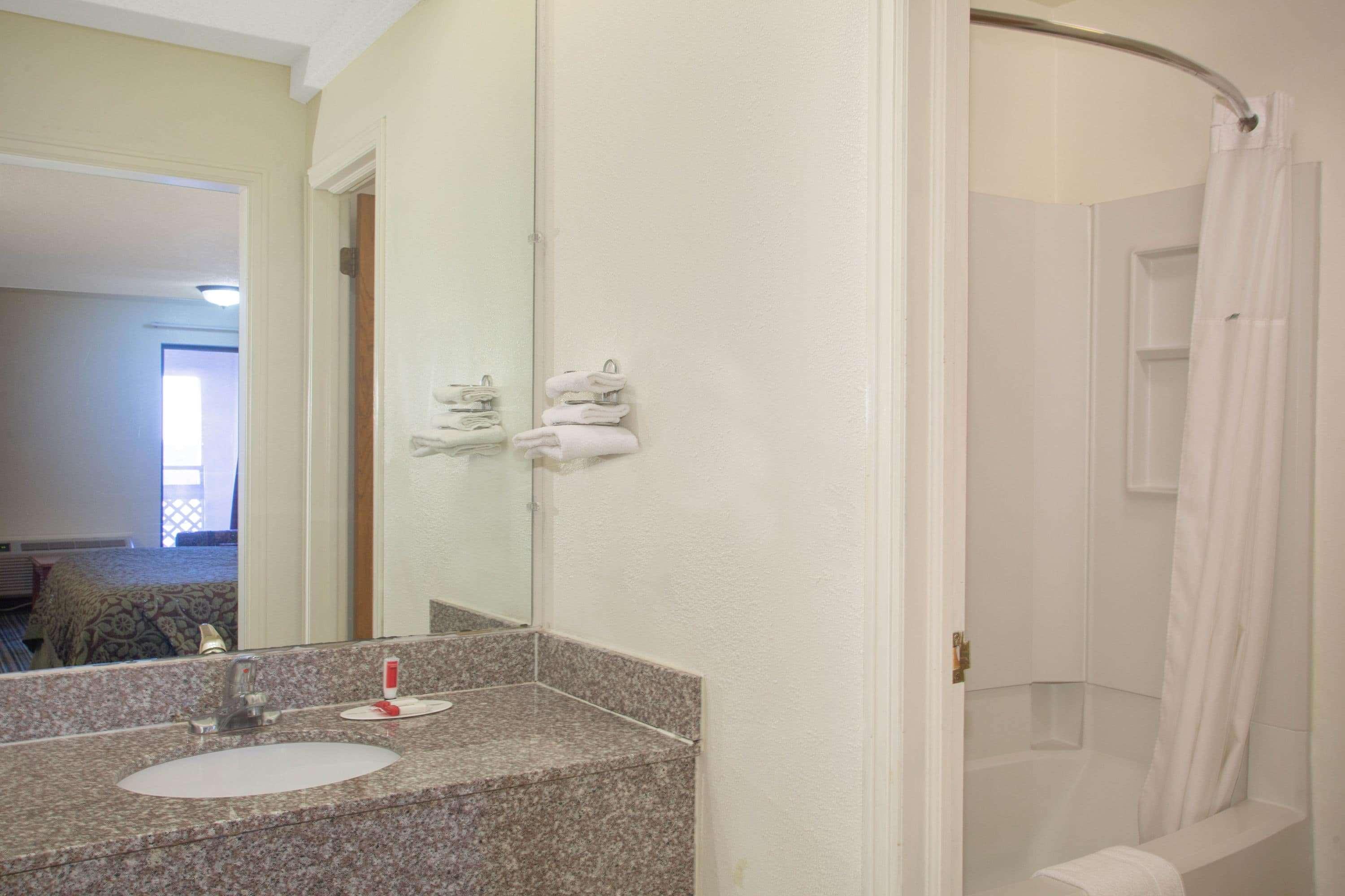Days By Wyndham West Near Airport 3* Wichita