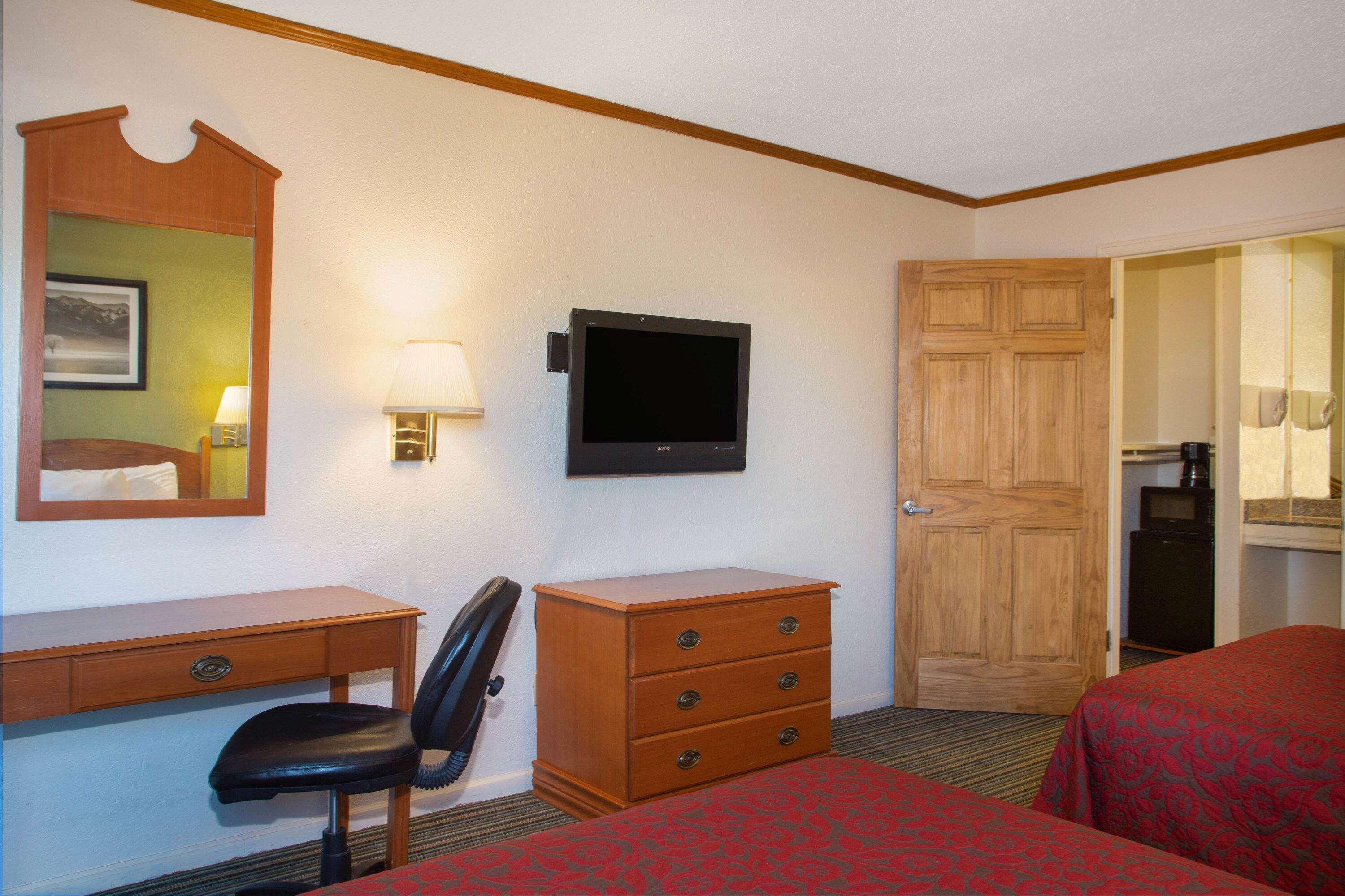 Motel Days By Wyndham West Near Airport