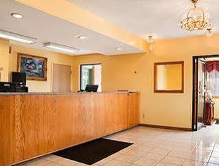 Motel Days By Wyndham West Near Airport 3*